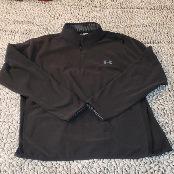 Under Armour Other - Pull over sweatshirt
